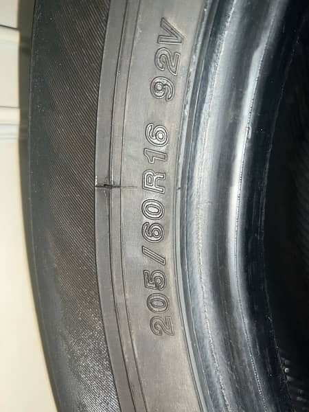 Yokoham used tyre | 205/60/R16 | Honda Brv | civic | Grande | Altis | 2