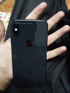 iphone xs black color 64 gb non PTA 0