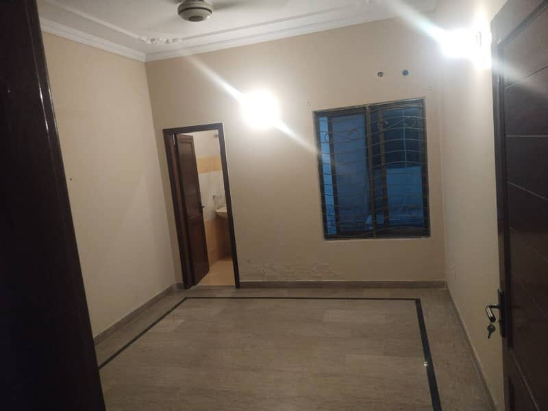 Johar Town Phase 2 Block J 3 5 MARLA House For Rent 4 Bedroom Daring Room Double Kitchen 3