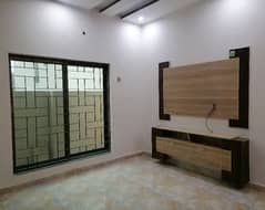 Well-constructed House Available For rent In Johar Town 0