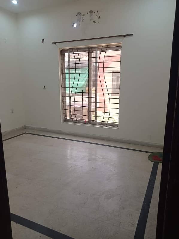 Johar Town Phase 2 Block J 3 5 MARLA House For Sale 5 Bedroom Daring Room Daibal Kitchen Daibal Unit 7