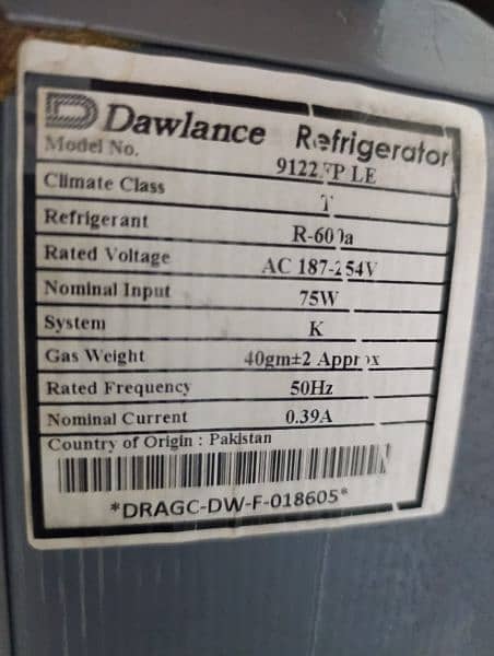 Dawlance small size fridge with good condition and reasonable price 4