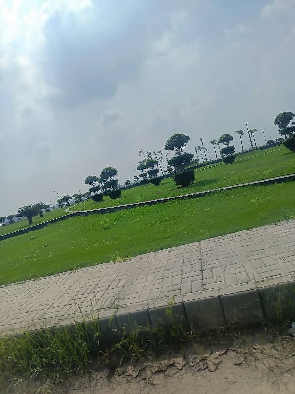 DHA Lahore Phase 5 A block 37 Marla plot for sale at supreme location 1