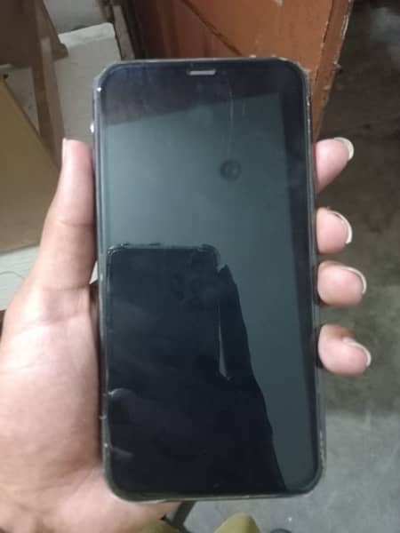 iphone 11 Factory unlocked 0