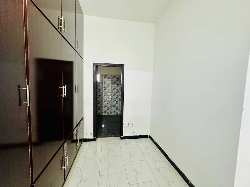 Kanal house for rent in D block phase 8 Bahria town Rawalpindi 9