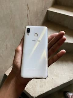 Samsung A30