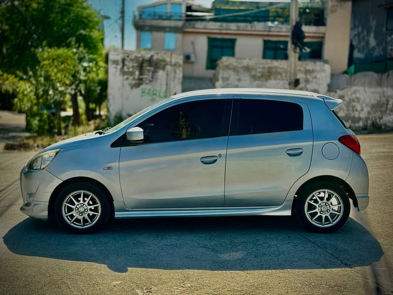 Mitsubishi Mirage 2012 0