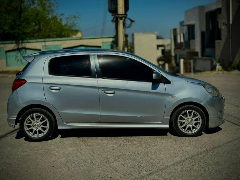 Mitsubishi Mirage 2012 3