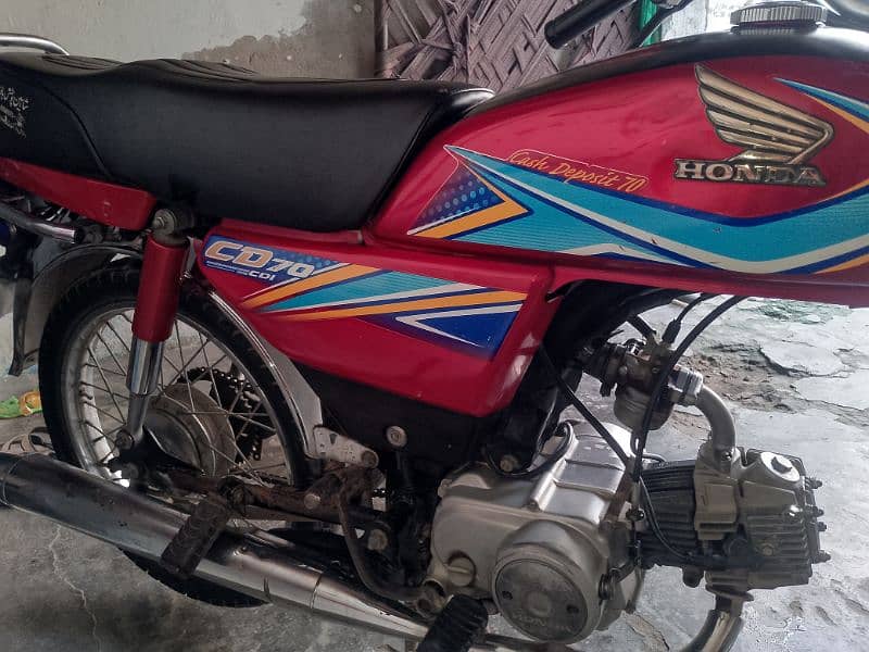 Geniun engine good condition bike 1