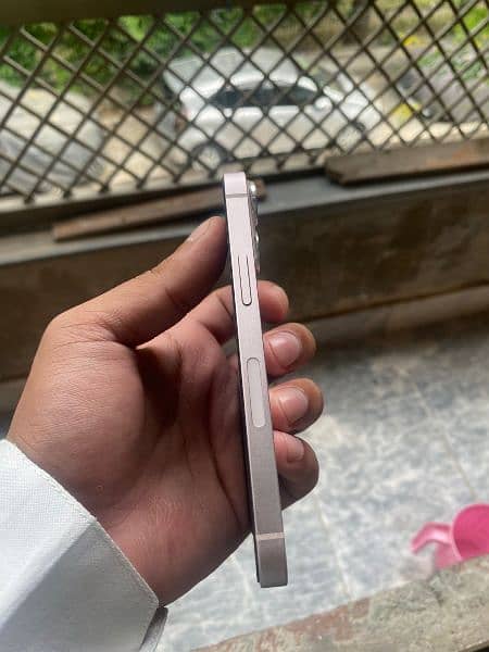 iphone 13 mini 3