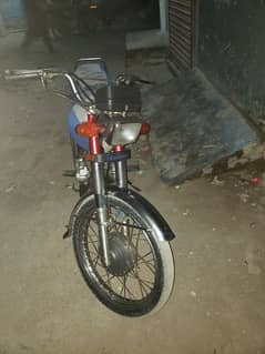 Honda 125 sale 2014 Multan  number all ok mery use ki baik hy 0