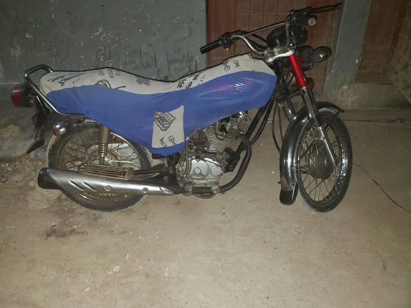 Honda 125 sale 2014 Multan  number all ok mery use ki baik hy 2