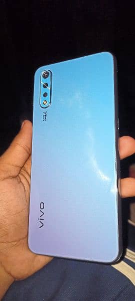 VIVO S1 7