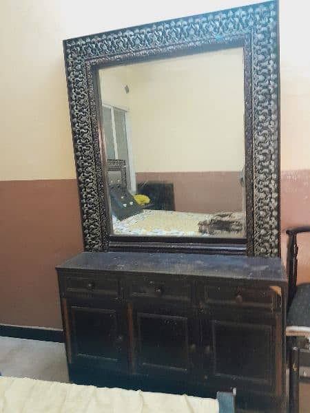 Dressing table for sale 1