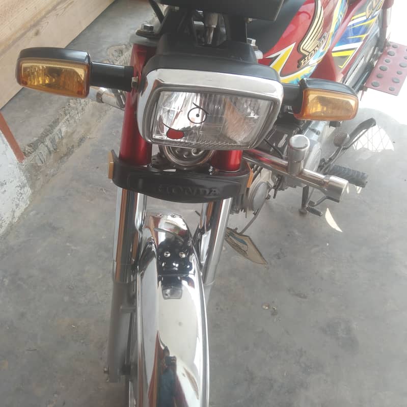 Honda CD 70 2021 6