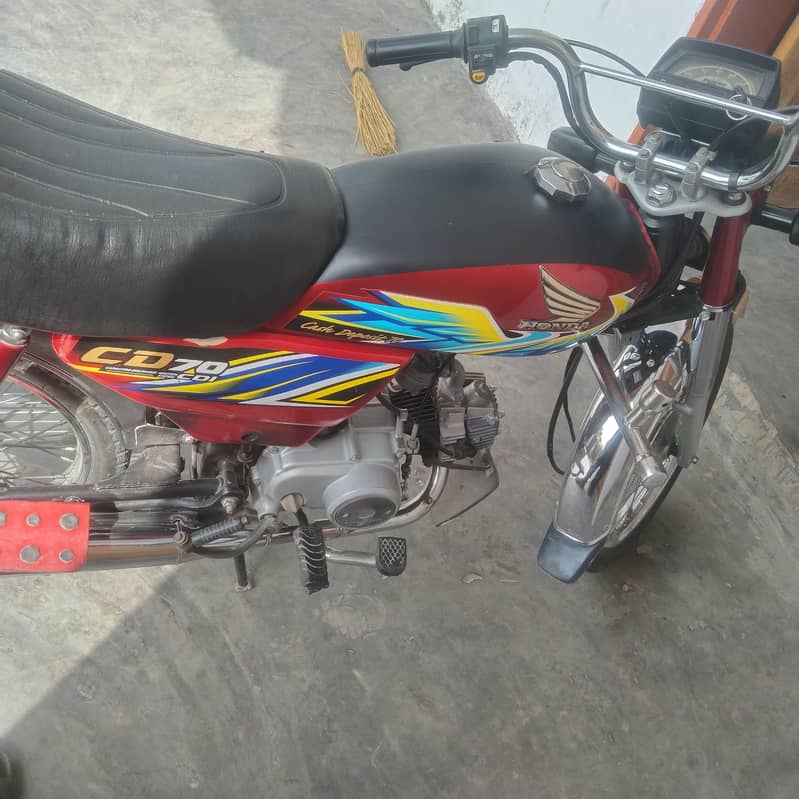 Honda CD 70 2021 9