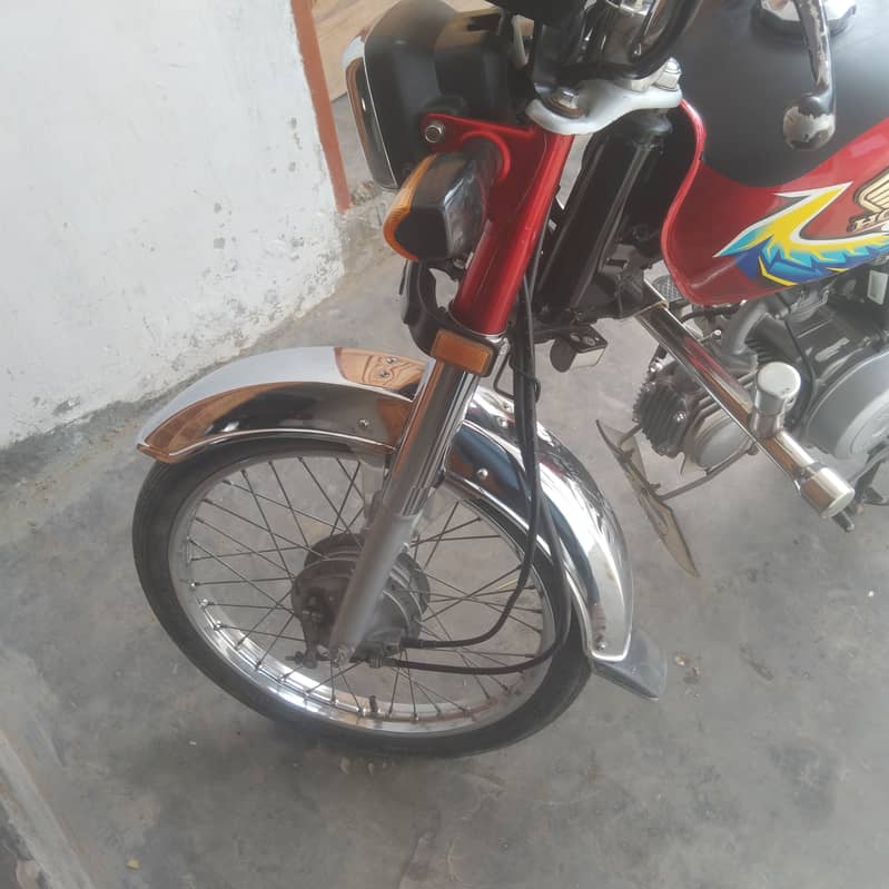 Honda CD 70 2021 10