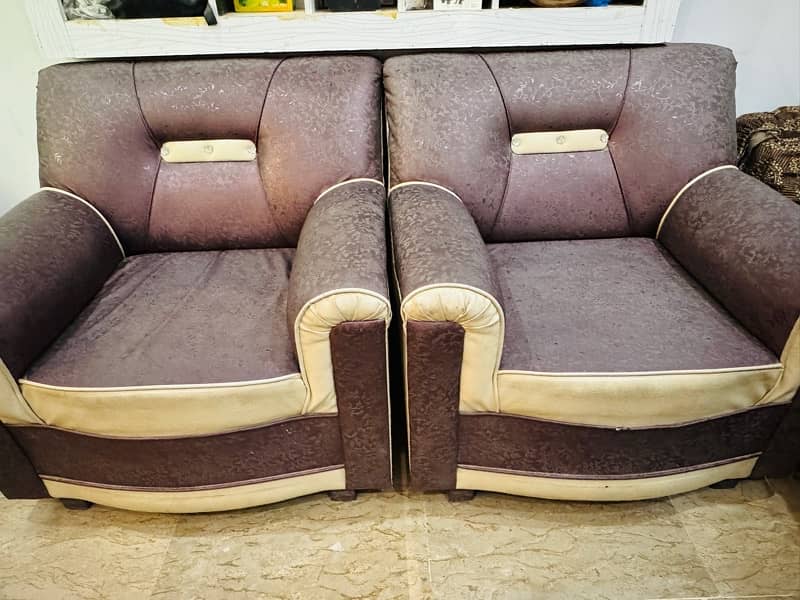 5 Seater Sofa Set Excellent Condition 2