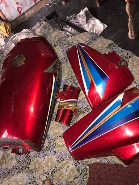 honda 125 genuine tanki tappe complete set 2