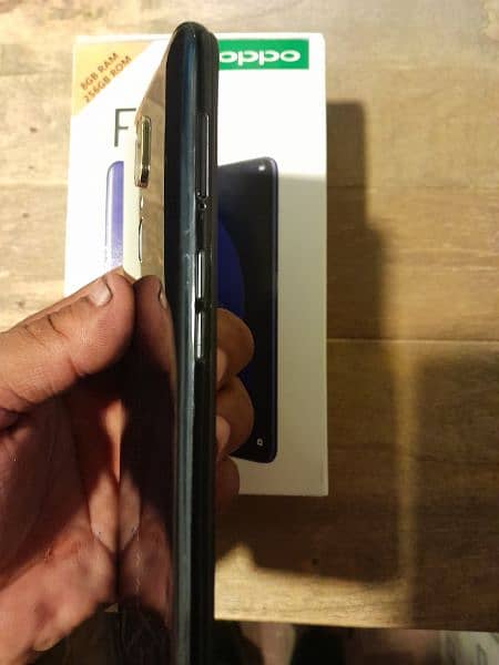 oppo f-11 Mobile 8/256 with box and charger 3