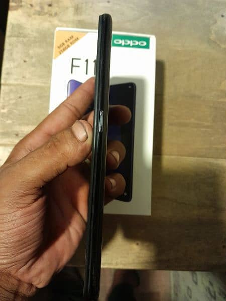 oppo f-11 Mobile 8/256 with box and charger 4