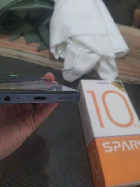 Tecno spark10 pro 4