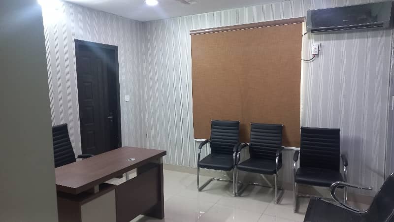 1 Bed Corner Apartment In Prime Arcade (Furnished) 0