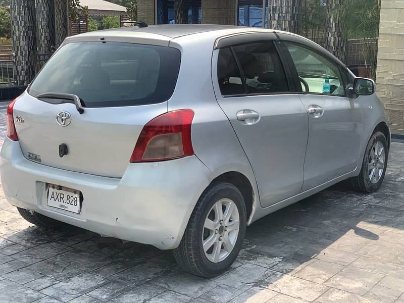 Toyota Vitz 2005/2012 1