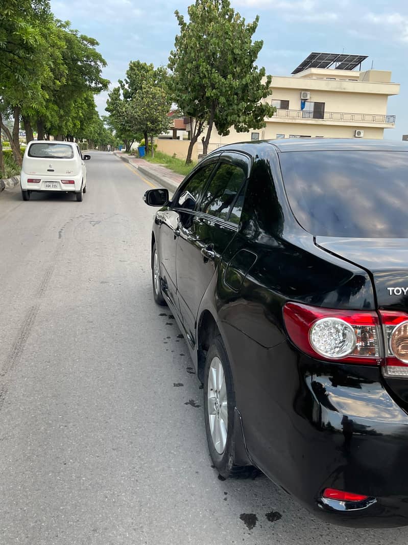 Toyota Corolla Altis SR 2012 5