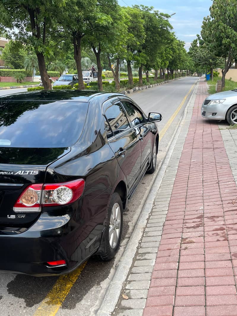 Toyota Corolla Altis SR 2012 7