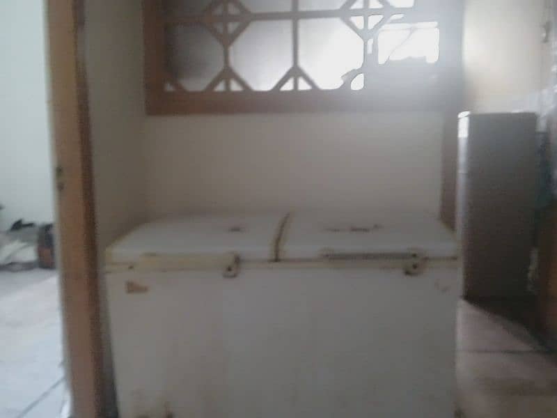 Twin Door Freezer for sell 3