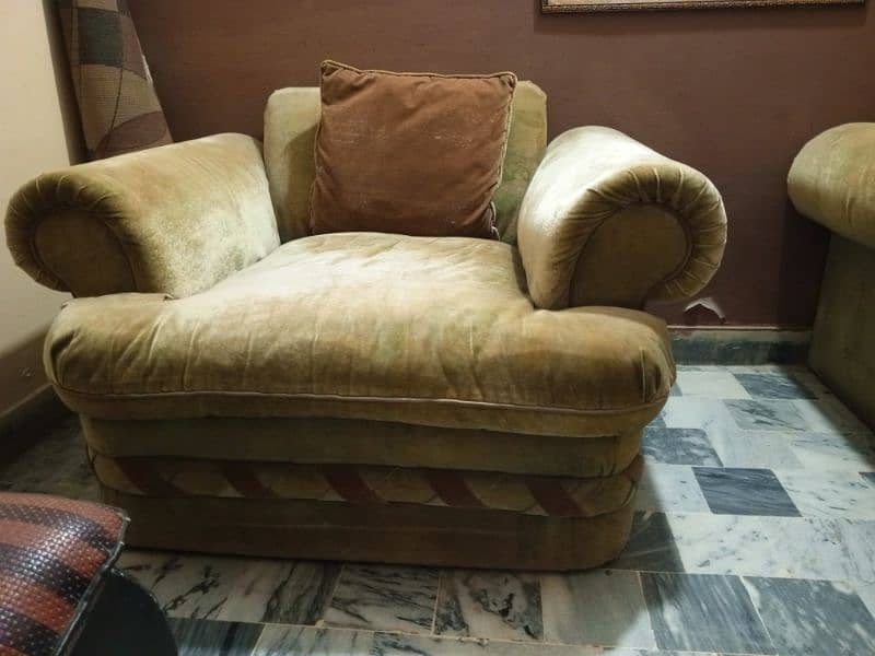 Stylish shades low price 4 Seater Sofa Set 2