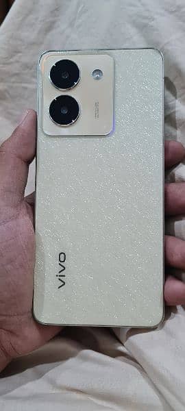 Vivo Y36 4