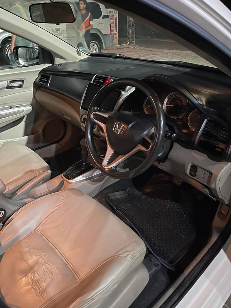 Honda City IVTEC 2019 Auto 1.3 Low Milege Total Geniune Plz Read Discr 6