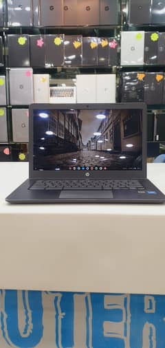 CHROMEBOOK  HP 14  8gb 32gb touch screen 2027 update FOR SALE 0