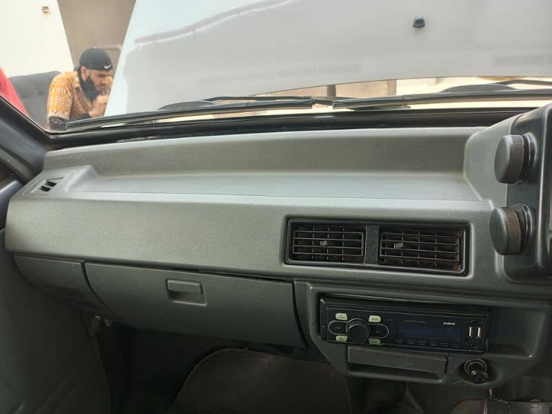 Suzuki Mehran VXR 2017 12