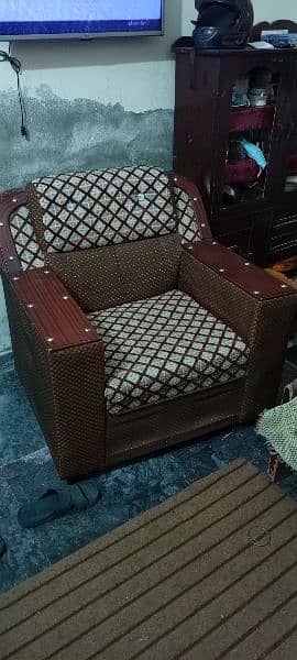 complete sofa set hai 1 2 or 3 seated condition new hai 2