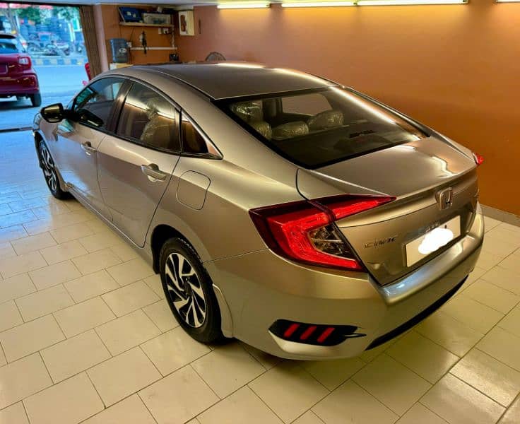 Honda Civic Oriel 2019 4