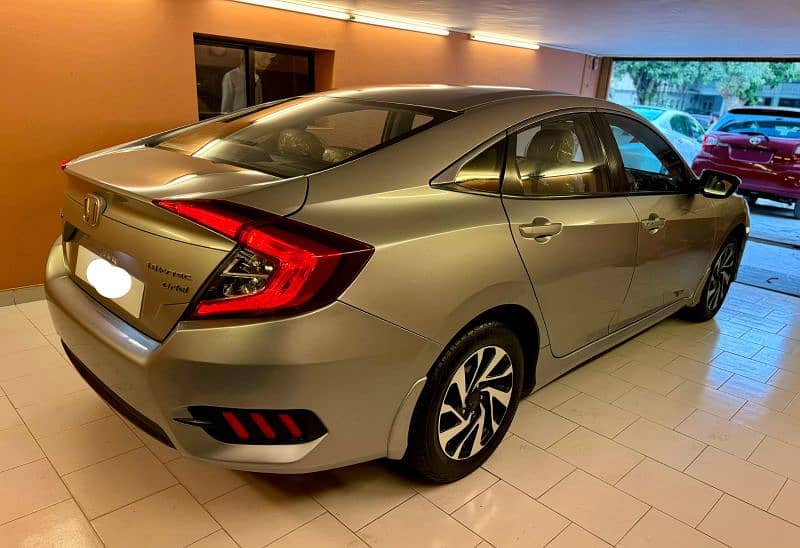 Honda Civic Oriel 2019 5