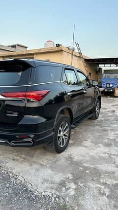 Toyota Fortuner 2018 0