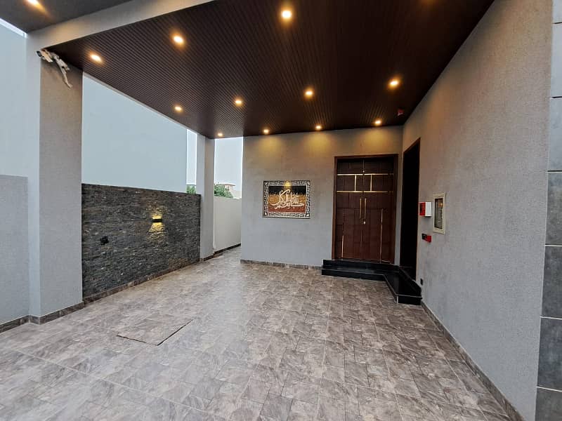 4 Beds Modern Design House Brand New 8 Marla for Sale DHA 9 Town Lahore. 13