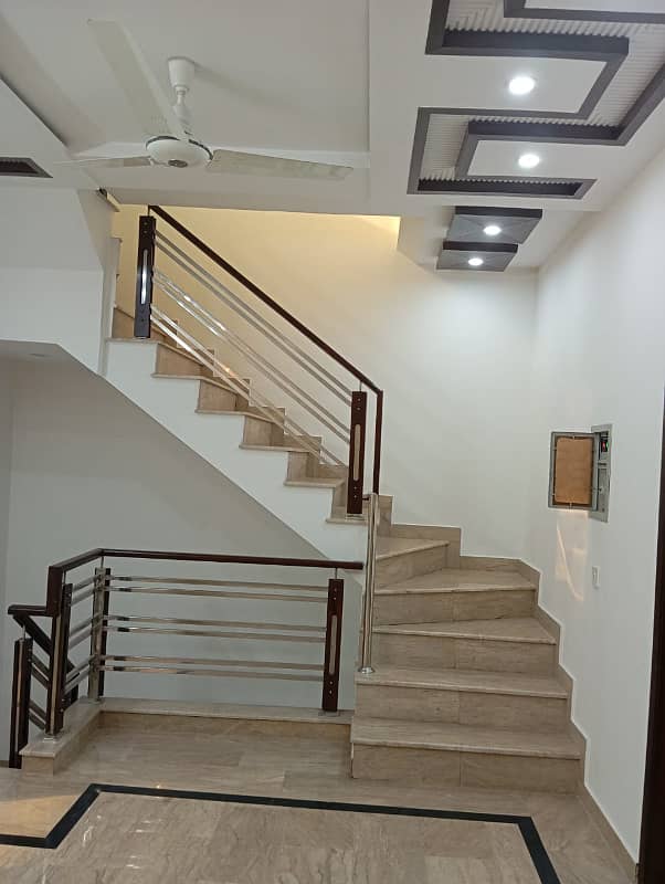 5 Marla Dubble Unit House For Sale ( Near Allied School) 2