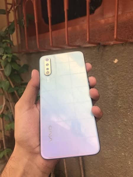 VIVO S1 1