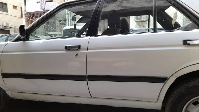 Nissan Sunny 1988 1