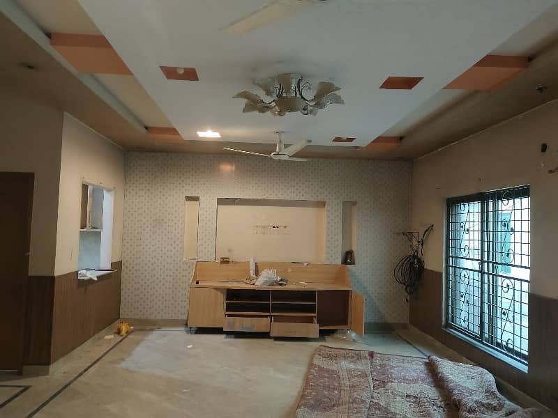 10 Marla House Facing park For Rent Wapda Town 2