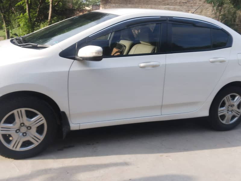 Honda City IVTEC 1.3 procmatec  2016 5