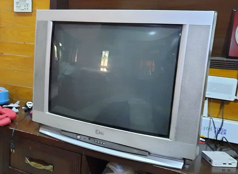 34 Inch TV | Excellent Condition | Affordable Price 2