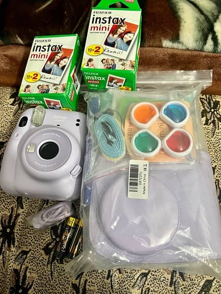 Intax mini 11 instant camera with all accessories 8