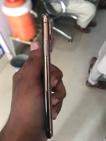 iphone XS PTA Approved 256GB 5