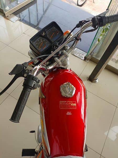 Honda CG 125 2025 Model 4